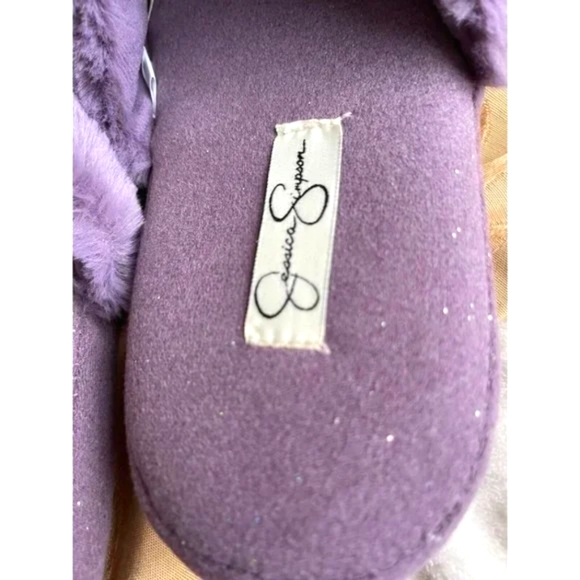 Jessica Simpson Purple Soft Plush Slippers NWT - Picture 6 of 8
